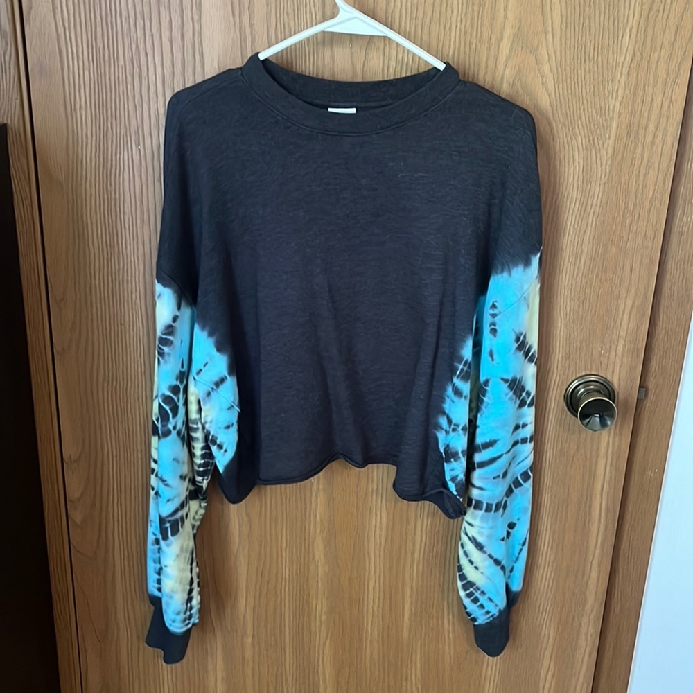 Size Medium PINK cropped pullover